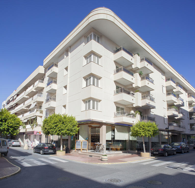 Aparthotel Duquesa Playa Santa Eulária des Riu Exterior foto